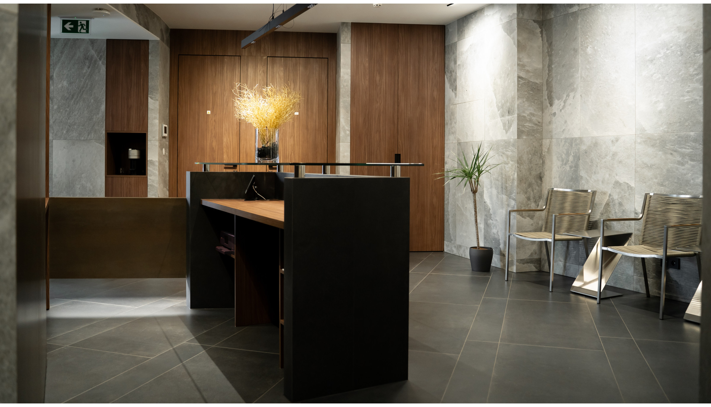 Lobby4